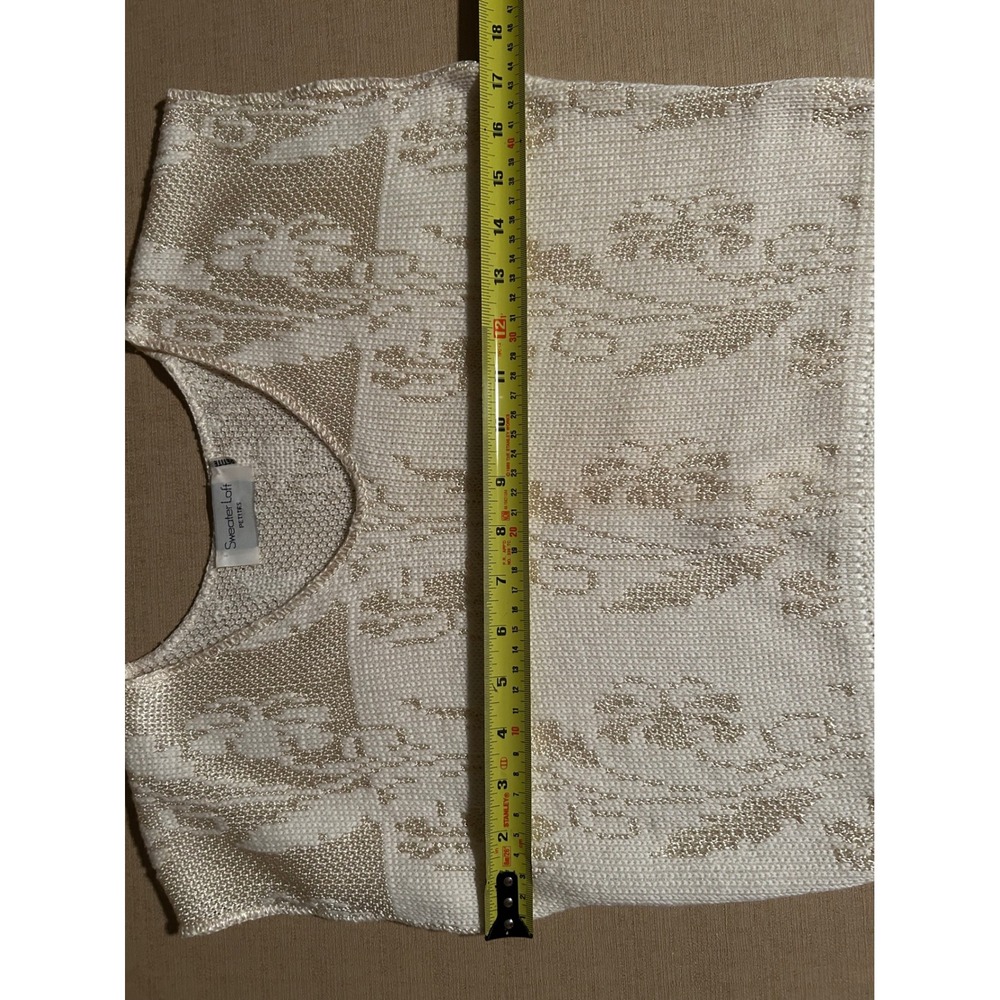 Vintage 90s Gold Cream Floral Knit Cropped Sweater Women's Top Grandmacore - Picture 6 of 7